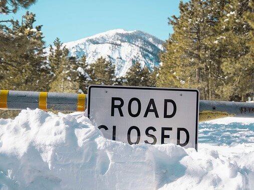 dead end road closed